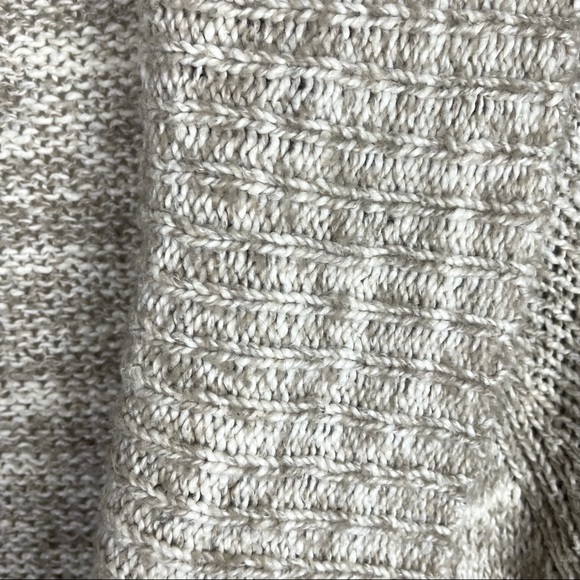 BDG Cream Knit Cardigan Sweater Size L - Picture 3 of 9